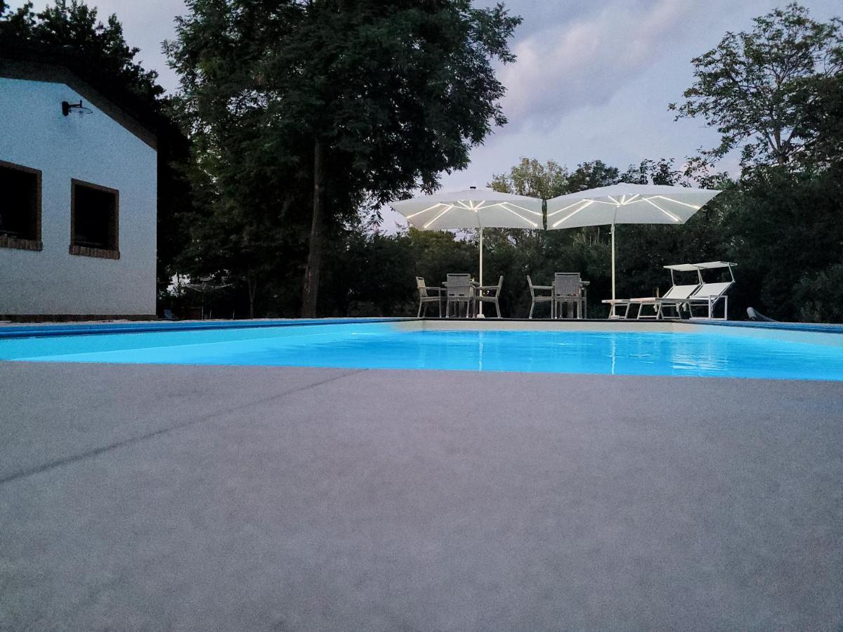 La Meridiana B&B カザーレ・スル・シーレ エクステリア 写真