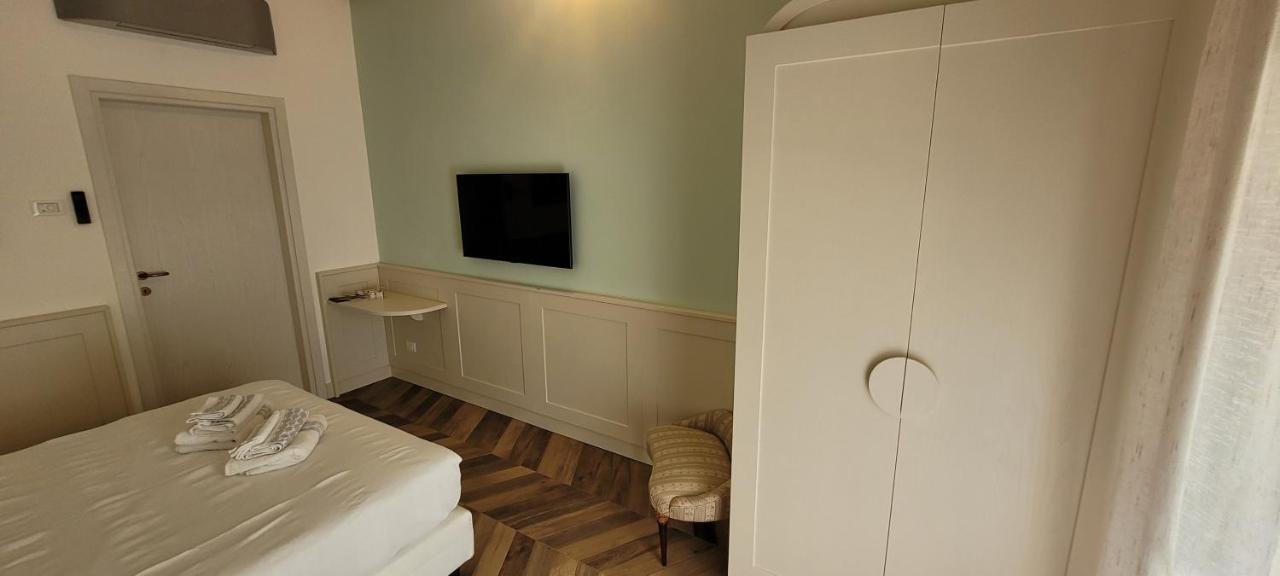 La Meridiana B&B カザーレ・スル・シーレ エクステリア 写真