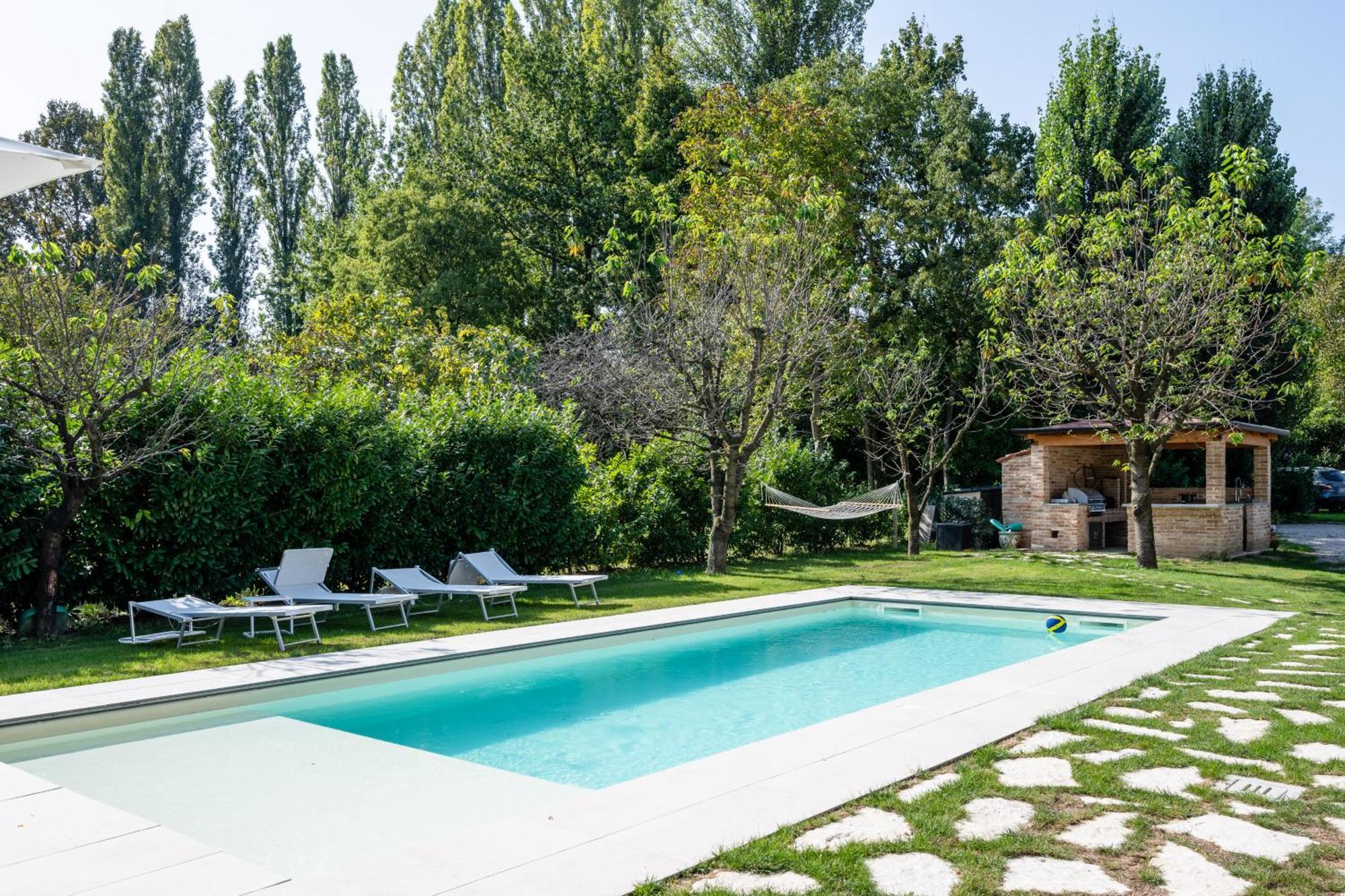 La Meridiana B&B カザーレ・スル・シーレ エクステリア 写真
