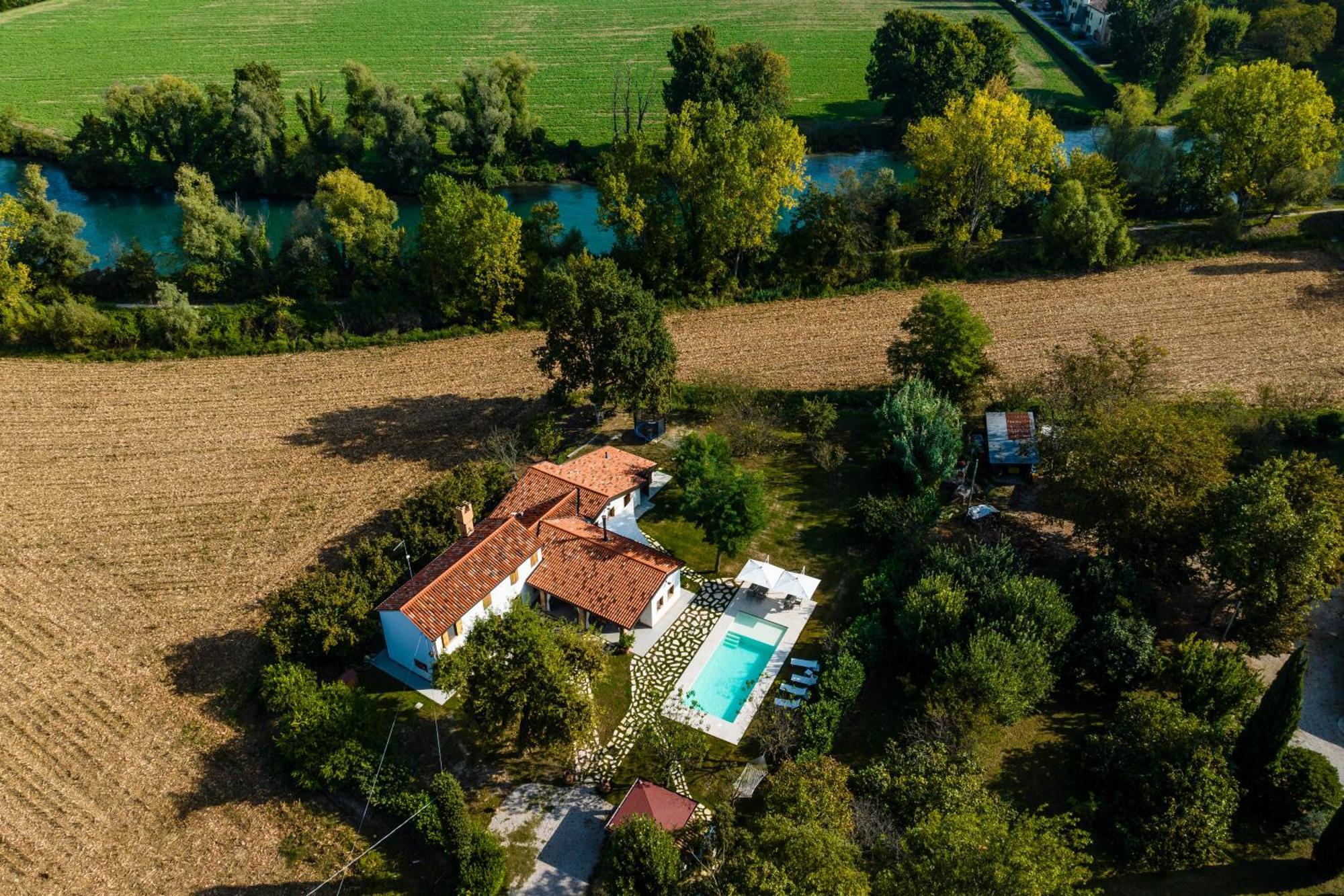 La Meridiana B&B カザーレ・スル・シーレ エクステリア 写真