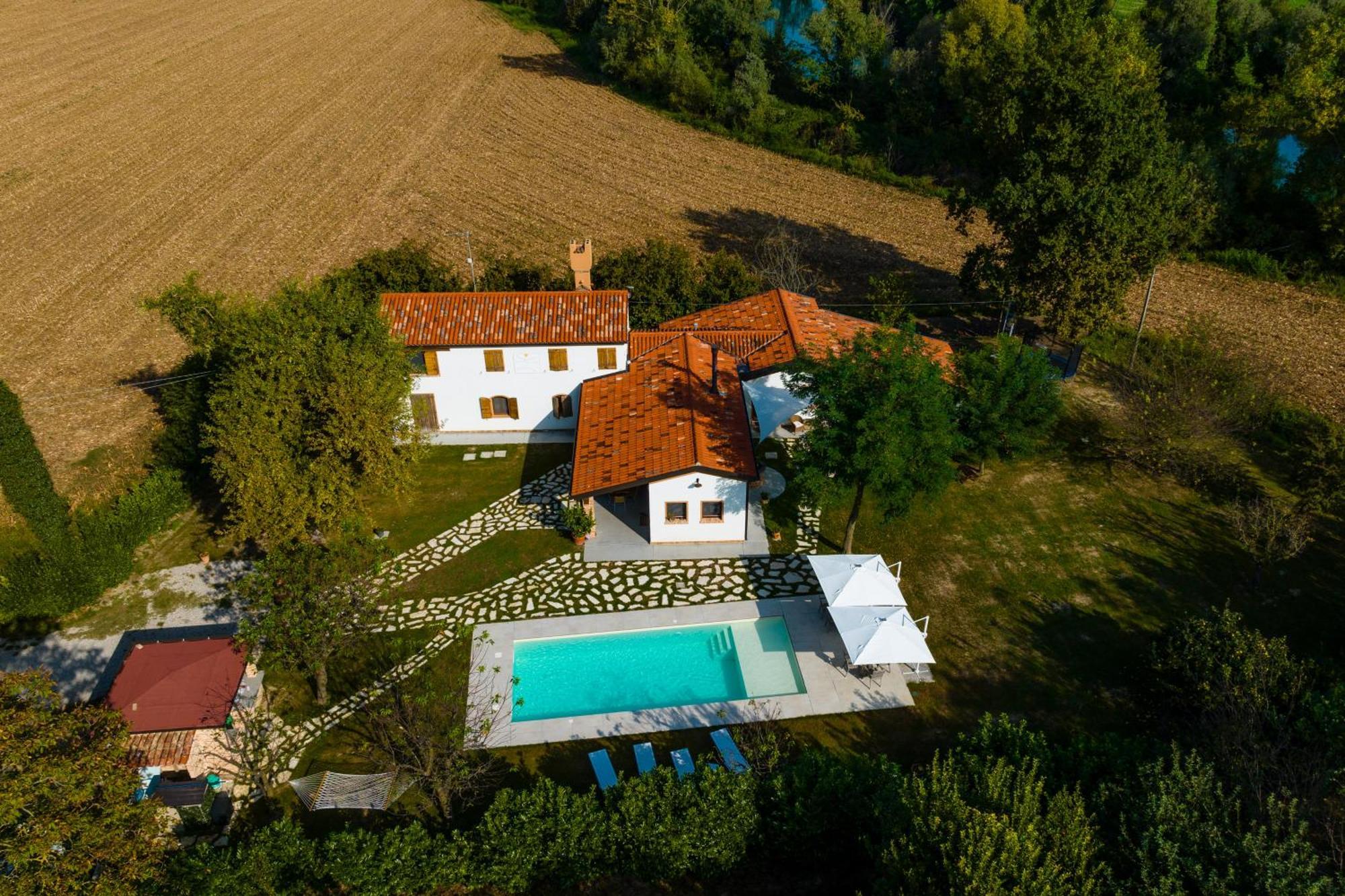 La Meridiana B&B カザーレ・スル・シーレ エクステリア 写真