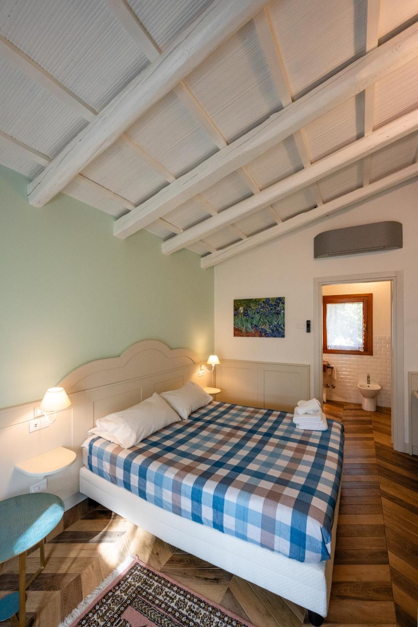 La Meridiana B&B カザーレ・スル・シーレ エクステリア 写真