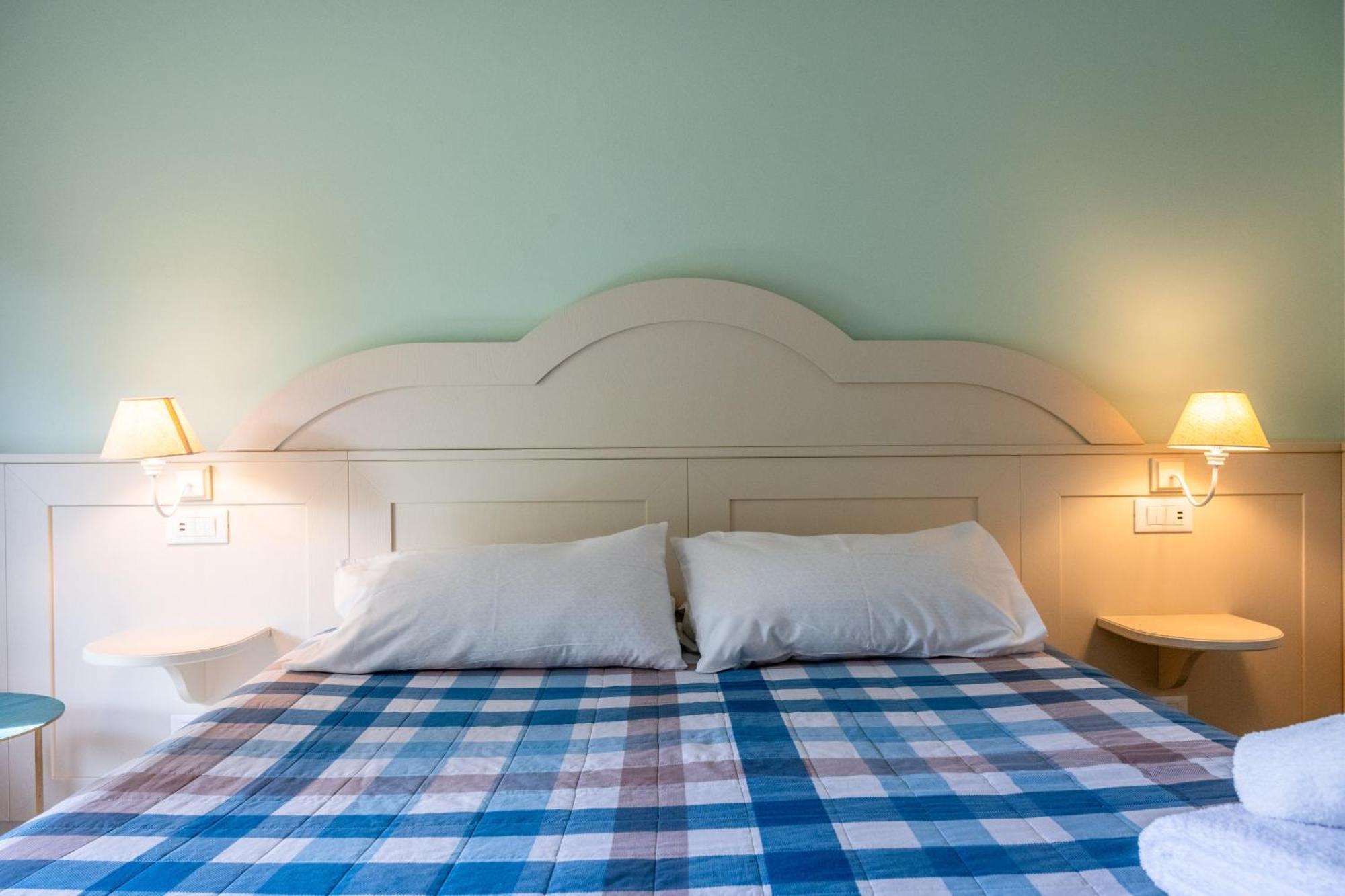 La Meridiana B&B カザーレ・スル・シーレ エクステリア 写真